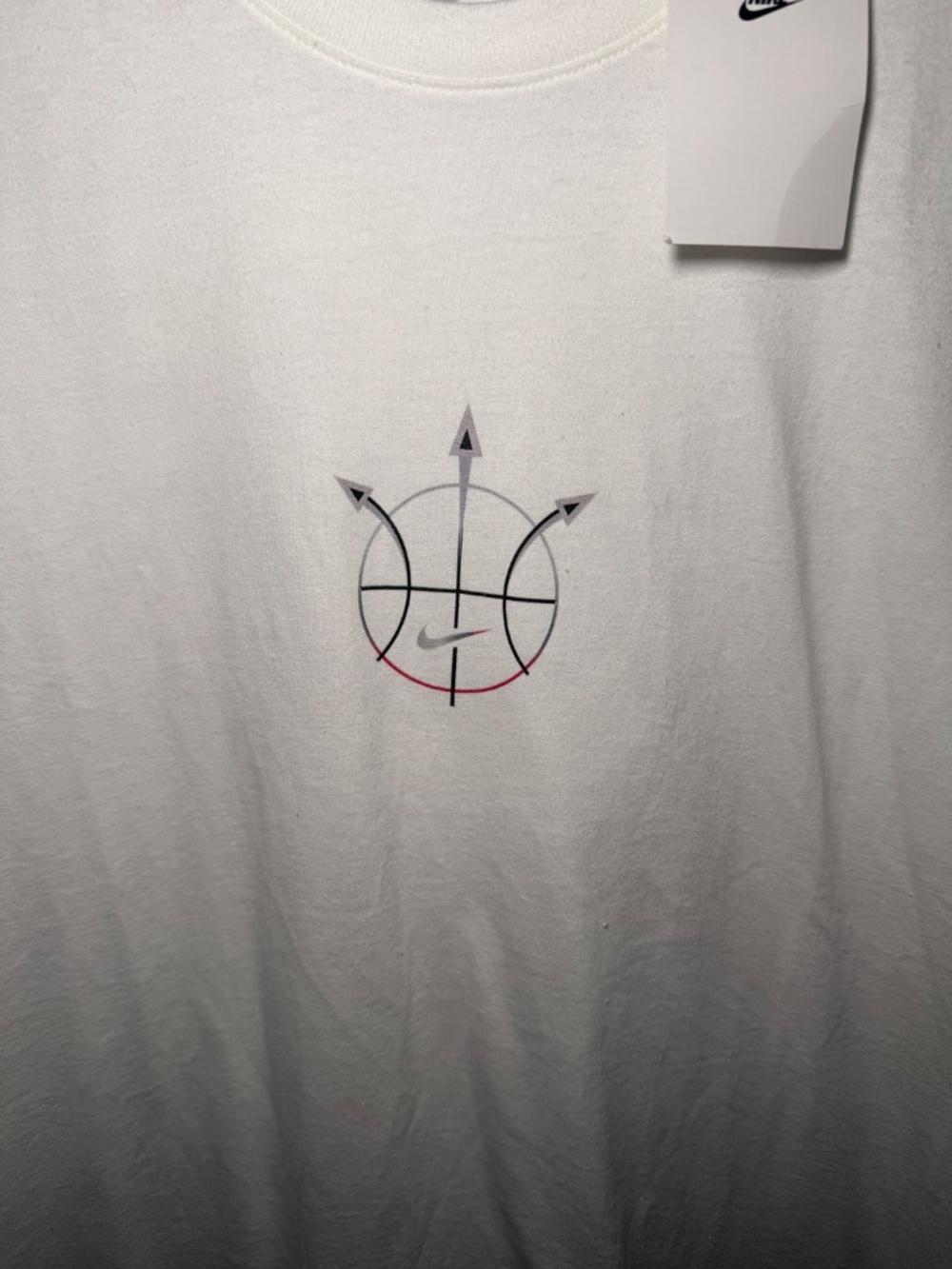 Nike Basketball White Tee Small - Picture 3 of 8